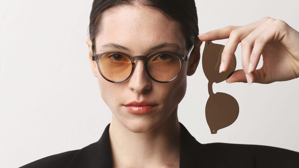 opticals clip